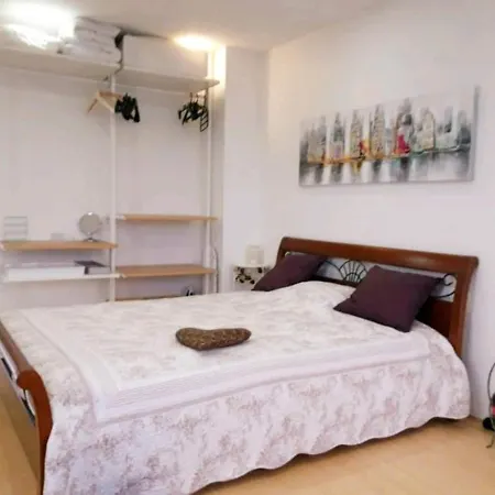 Beautiful Studio-penthouse Near The Center Luxemburgo